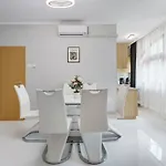 Daire Fonyod Beach Apartment