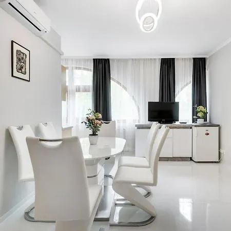 Fonyod Beach Apartment *