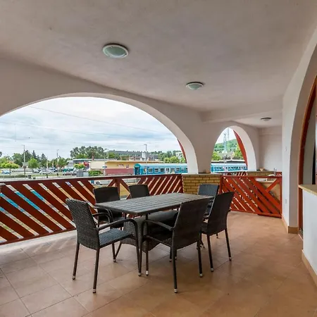 Lägenhet Fonyod Beach Apartment Fonyód