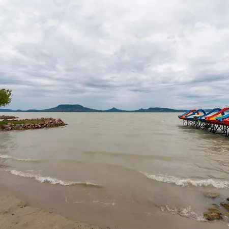 Fonyod Beach Apartment